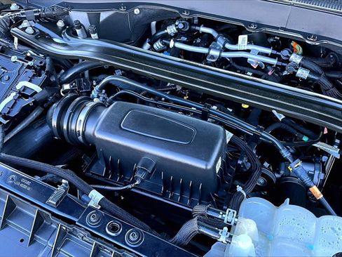 Used 2022 Ford Explorer Limited image 35