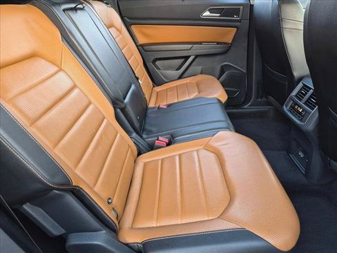 Used 2018 Volkswagen Atlas SEL Premium AWD/4WD image 18