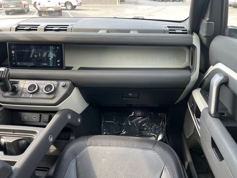 Used 2023 Land Rover Defender 110 X-Dynamic SE AWD/4WD image 30