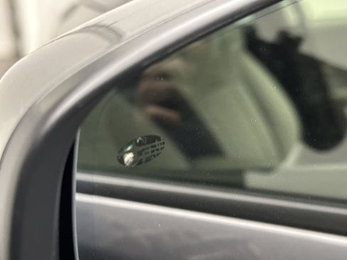 Used 2024 Subaru Forester Premium image 5