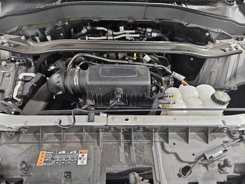 Used 2021 Ford Explorer Limited w/ Equipment Group 301A AWD/4WD image 22