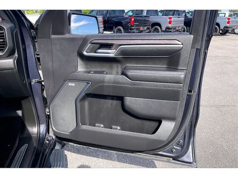 Used 2022 Chevrolet Silverado 1500 LTZ w/ LTZ Premium Package AWD/4WD image 26