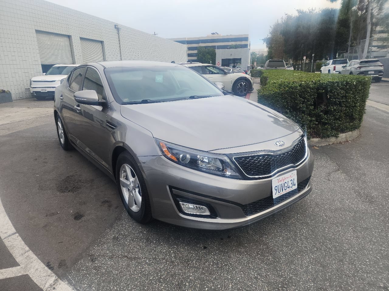 Used 2015 Kia Optima LX FWD image 2