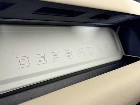 Used 2020 Land Rover Defender 110 S image 21