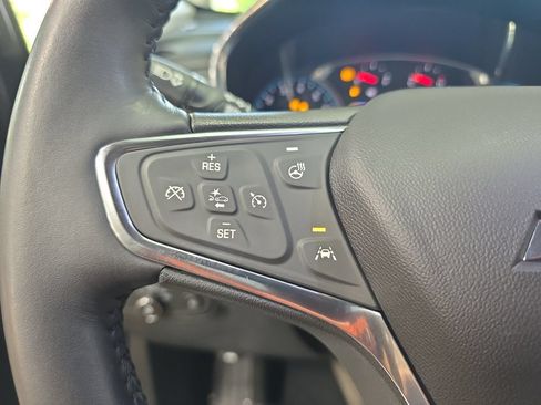 Used 2019 Chevrolet Equinox Premier AWD/4WD image 16
