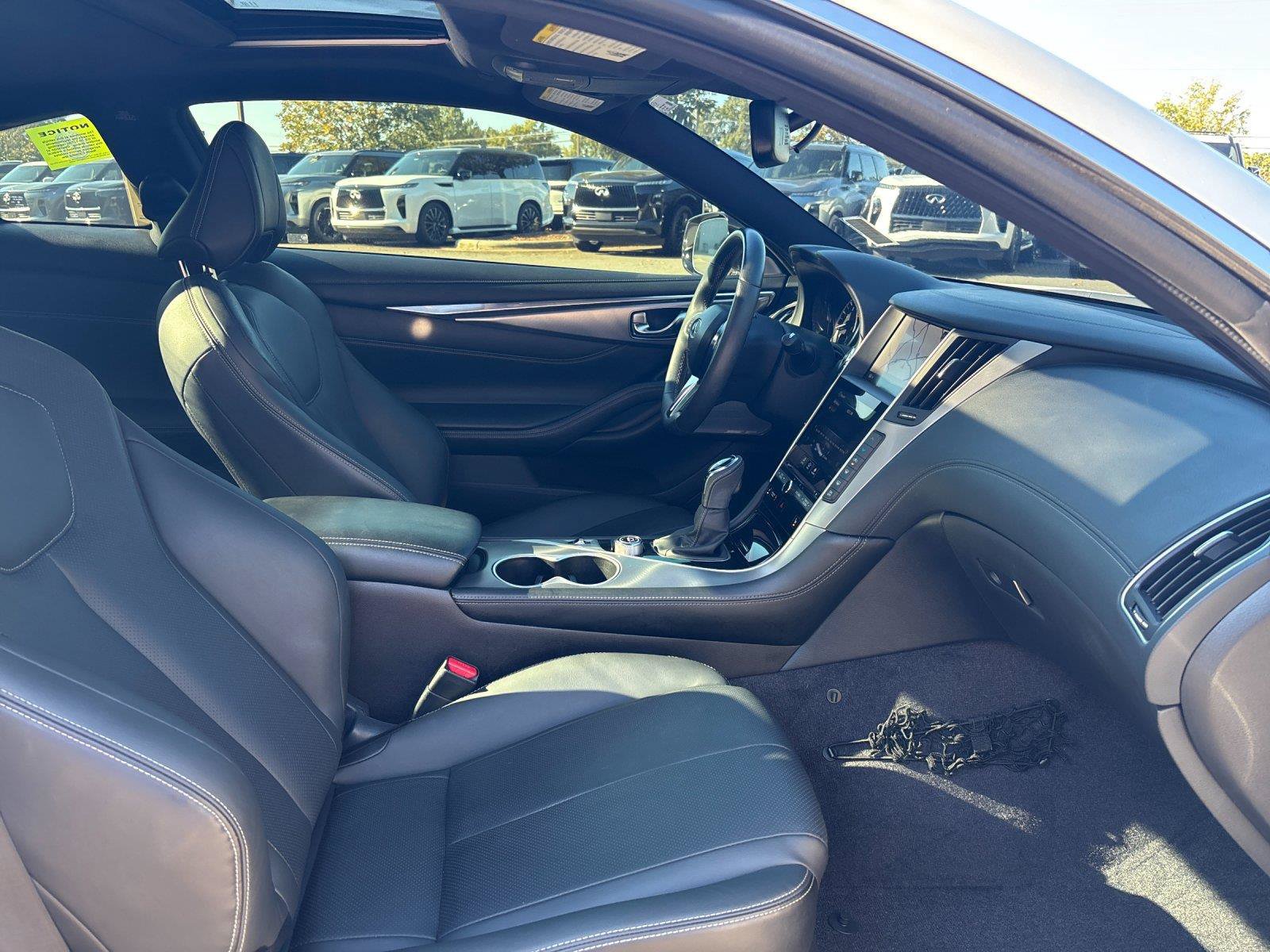Used 2022 INFINITI Q60 3.0t Luxe w/ Essential Package RWD image 38