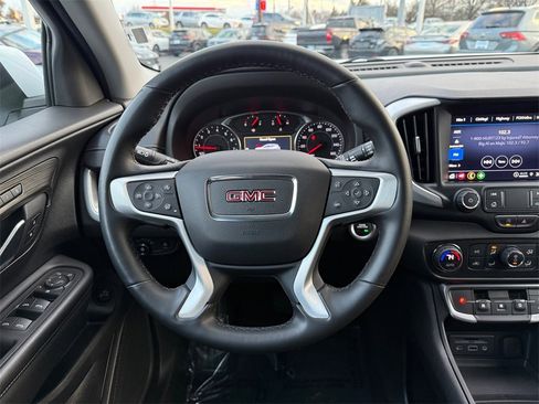 Used 2023 GMC Terrain SLT image 21