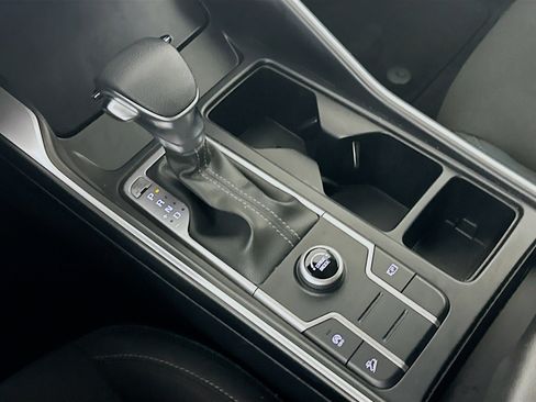 Used 2023 Kia Sorento LX image 24