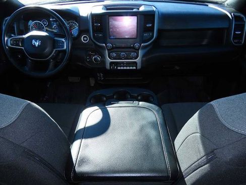 Used 2024 RAM 2500 Tradesman w/ Chrome Appearance Group image 25