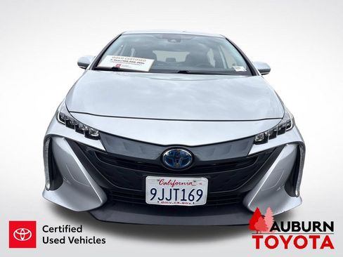 Certified 2020 Toyota Prius Prime LE FWD image 3