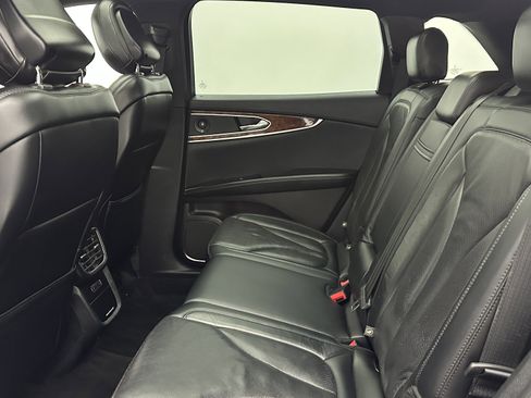 Used 2020 Lincoln Nautilus Reserve w/ Equipment Group 201A image 32