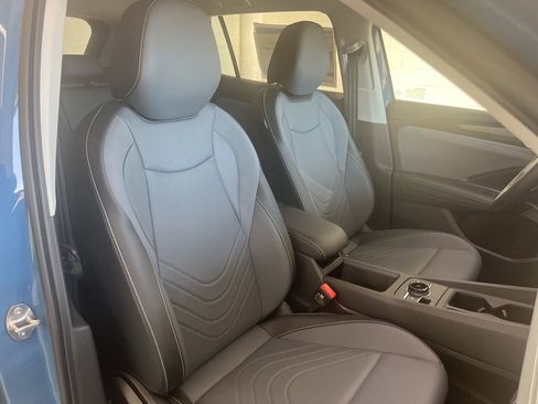New 2026 Volkswagen Tiguan SE AWD/4WD image 42