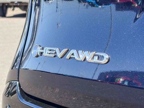 Used 2025 Toyota Sienna Limited AWD/4WD image 10