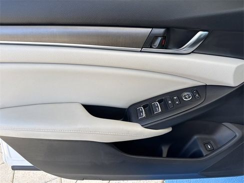 Certified 2020 Honda Accord LX image 18