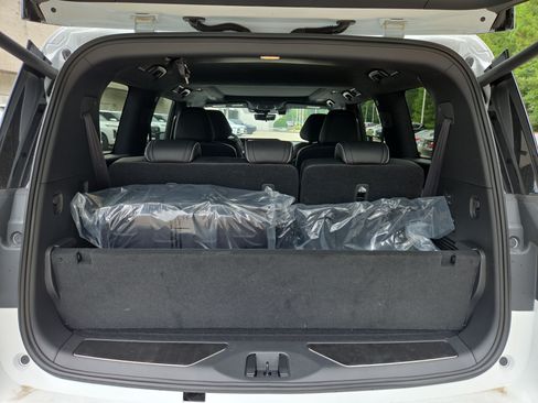Used 2026 INFINITI QX80 Autograph w/ Premium Cargo Package AWD/4WD image 10
