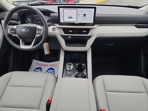 New 2026 Ford Explorer Active w/ Active Comfort Package image 8