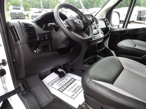 Used 2025 RAM ProMaster 3500 w/ Convenience Group FWD image 16