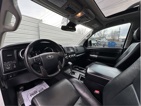 Used 2020 Toyota Sequoia TRD Pro image 2