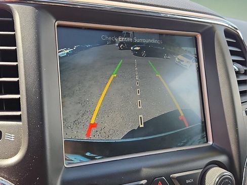 Used 2017 Jeep Grand Cherokee Limited AWD/4WD image 16