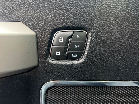 Used 2020 Ford F350 Lariat image 25