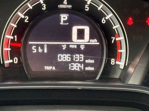 Used 2019 Honda CR-V LX image 18