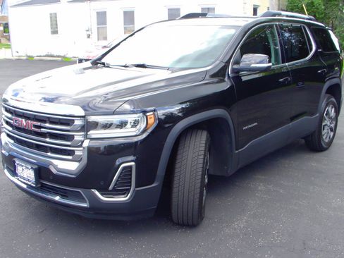 Used 2023 GMC Acadia SLE w/ Driver Convenience Package AWD/4WD image 3