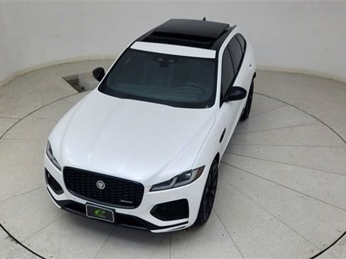 Used 2025 Jaguar F-PACE R-Dynamic S image 76