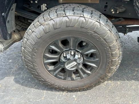 Used 2022 Ford F350 Lariat w/ Tremor Off-Road Package AWD/4WD image 24
