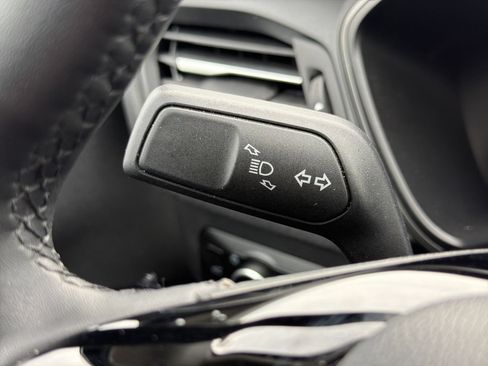 Certified 2023 Ford Escape Active AWD/4WD image 27