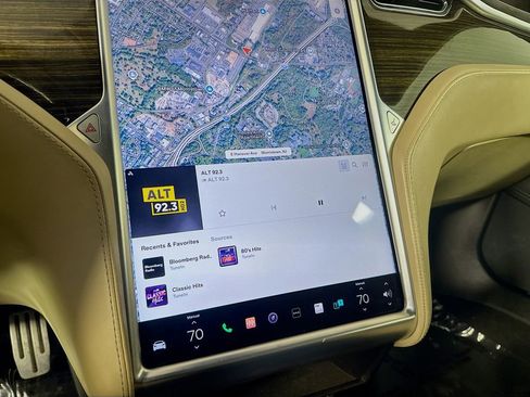 Used 2016 Tesla Model S P85D image 18