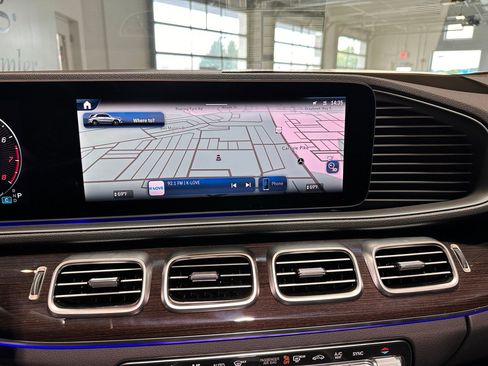 Used 2025 Mercedes-Benz GLE 350 4MATIC image 9