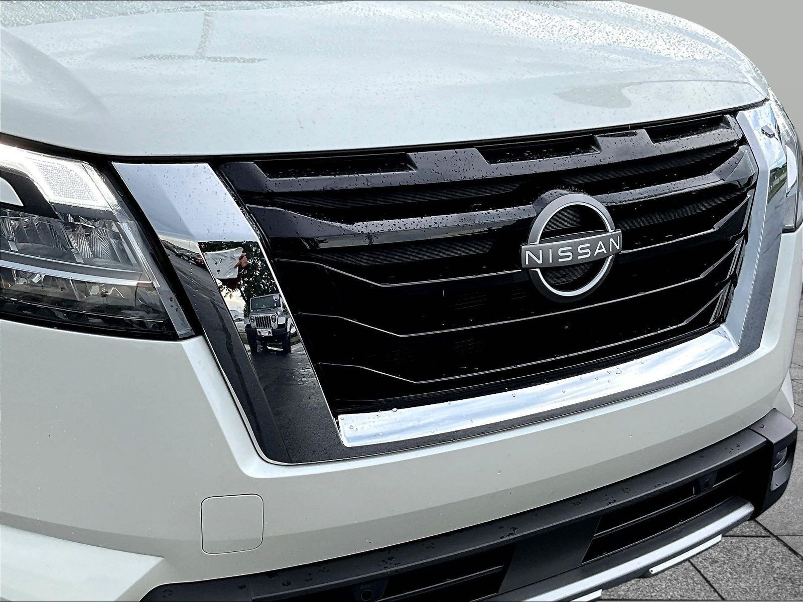 Certified 2023 Nissan Pathfinder SL AWD/4WD image 36