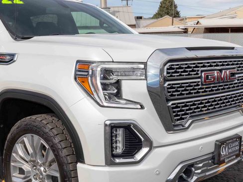 Used 2022 GMC Sierra 1500 Denali w/ Denali Premium Package image 30