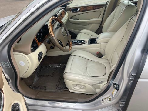 Used 2006 Jaguar XJ8 L XJ VANDEN PLAS SEDAN 4D image 18