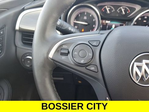 Used 2020 Buick Envision Essence FWD image 18