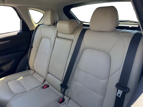 Used 2018 MAZDA CX-5 Touring w/ Preferred Equipment Package FWD image 13