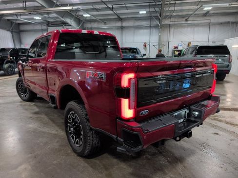 Used 2025 Ford F250 Platinum AWD/4WD image 4