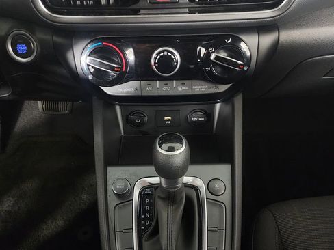 Used 2022 Hyundai Kona SEL image 23