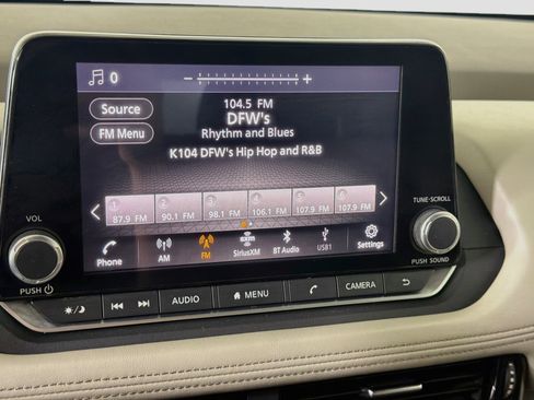 Used 2021 Nissan Rogue SV w/ Premium Package FWD image 21