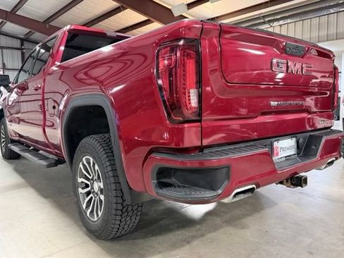 Used 2022 GMC Sierra 1500 AT4 AWD/4WD image 8