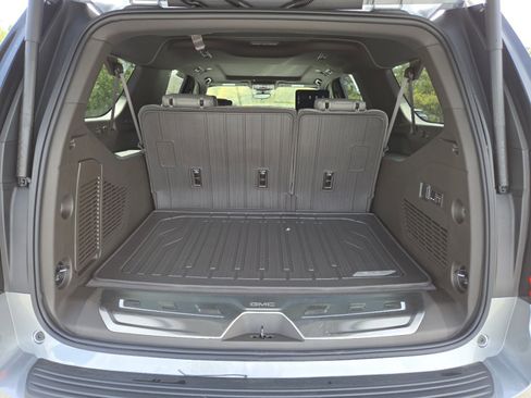New 2026 GMC Yukon XL Elevation image 27