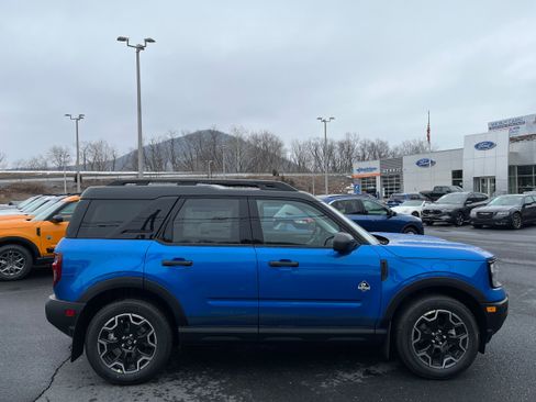 New 2026 Ford Bronco Sport Outer Banks w/ Outer Banks Tech Package+ AWD/4WD image 4