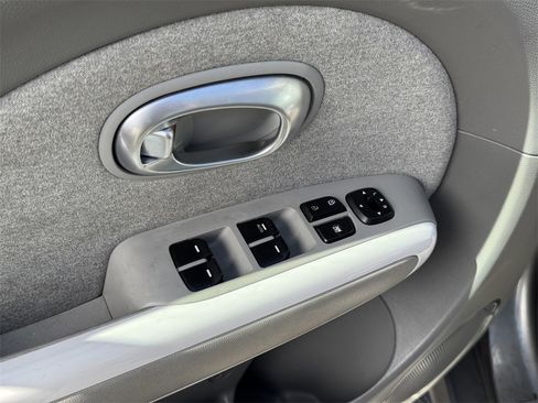 Used 2016 Kia Soul EV image 23