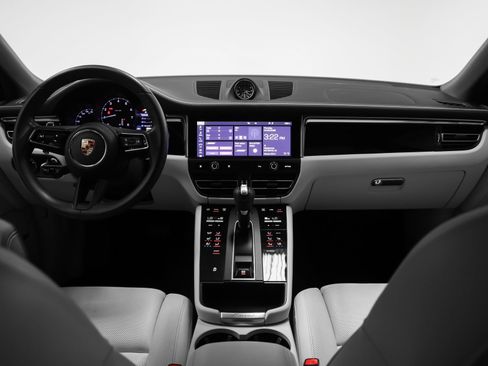 Certified 2024 Porsche Macan AWD/4WD image 29