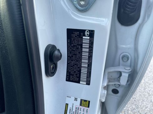 Used 2025 Toyota Corolla LE image 28