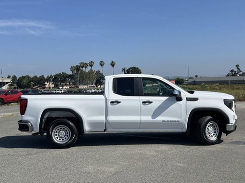 New 2026 GMC Sierra 1500 Pro image 2