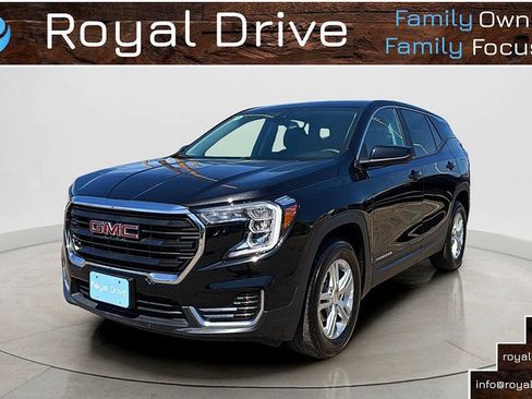 Used 2024 GMC Terrain SLE AWD/4WD image 1