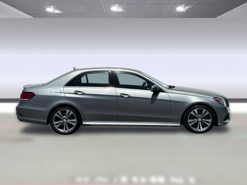 Used 2014 Mercedes-Benz E 350 4MATIC Sedan image 7