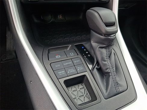 Used 2023 Toyota RAV4 XLE w/ Convenience Package image 15