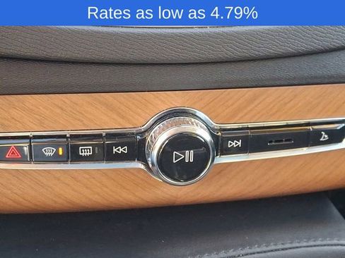 Certified 2024 Volvo XC90 B6 Plus w/ Protection Package Premier image 19